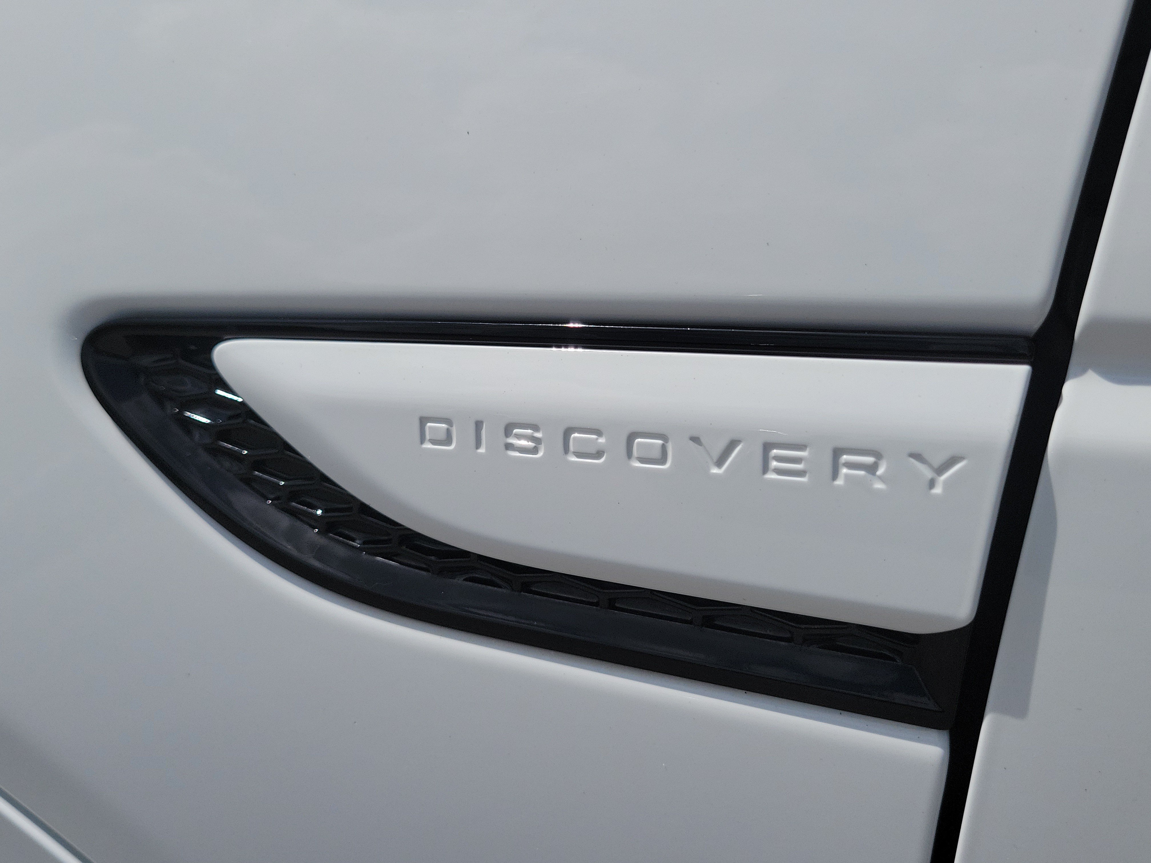 Used 2023 Land Rover Discovery Sport S R-Dynamic AWD/4WD image 31