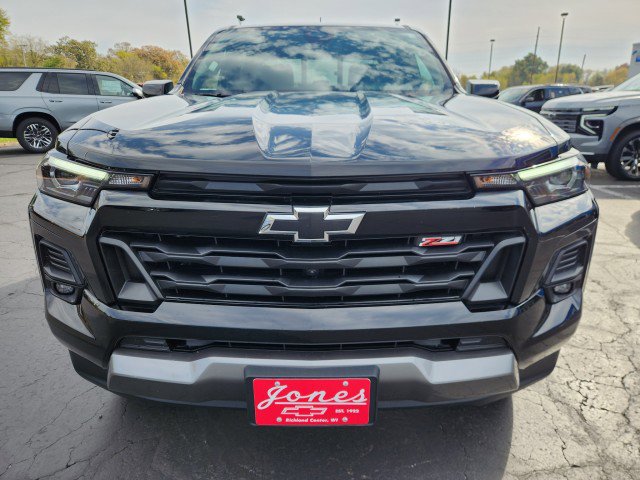 Used 2025 Chevrolet Colorado Z71 w/ Technology Package image 8