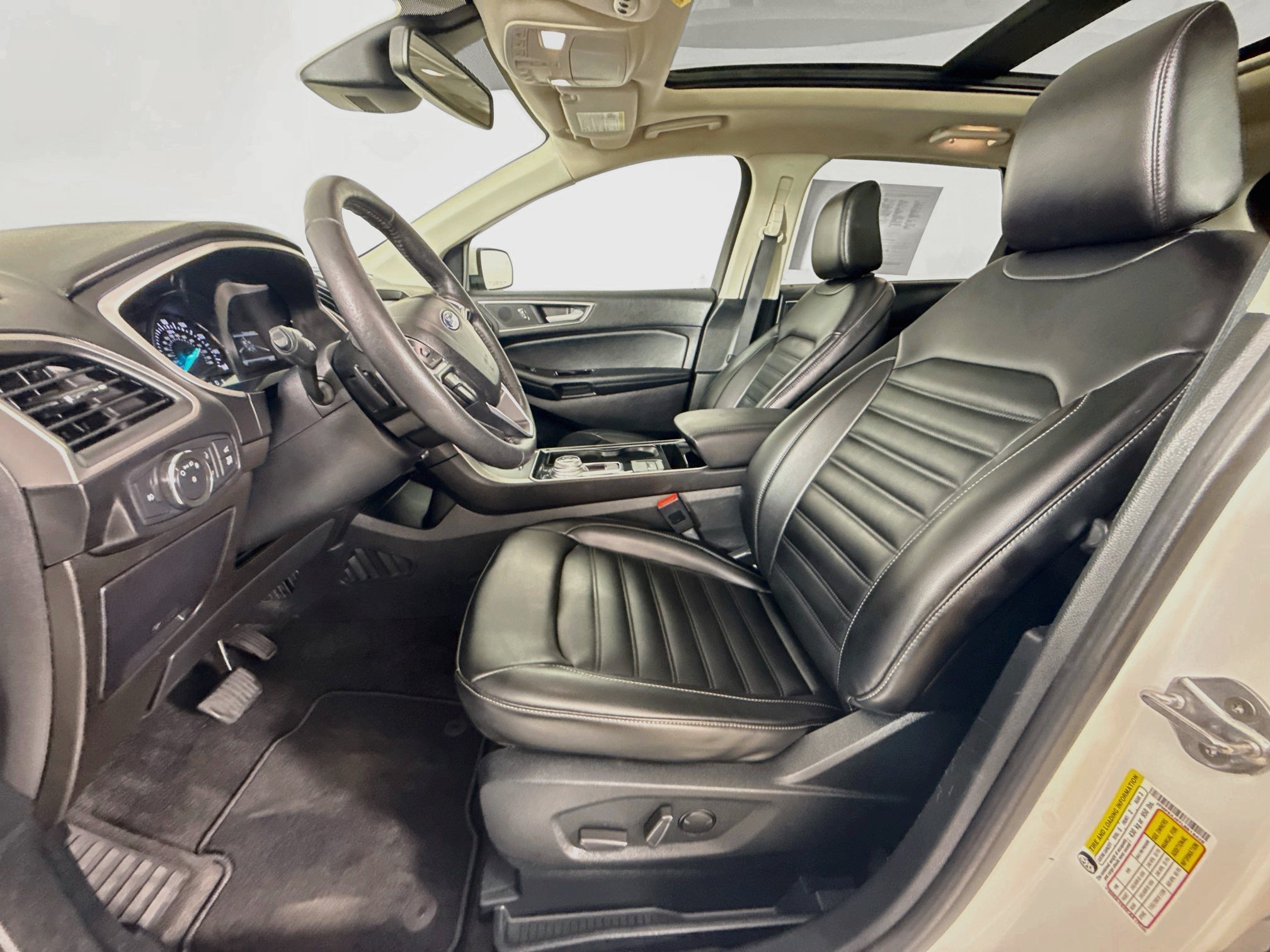 Used 2020 Ford Edge SEL w/ Convenience Package AWD/4WD image 22