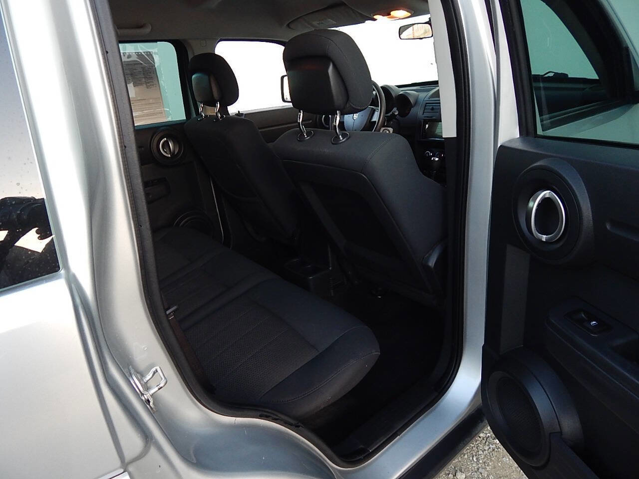 Used 2011 Dodge Nitro SE RWD image 14