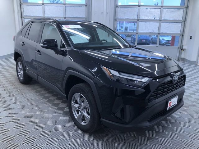 Certified 2025 Toyota RAV4 XLE image 35
