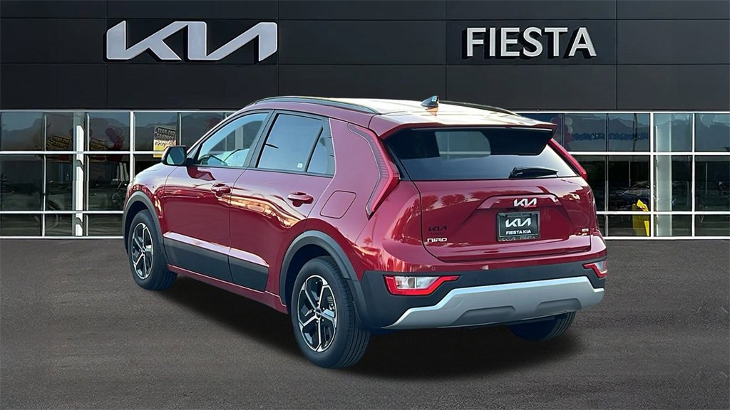 New 2025 Kia Niro EX image 3