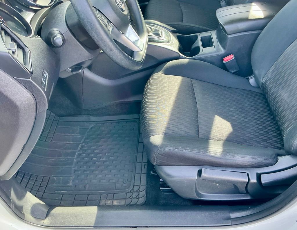 Used 2017 Nissan Rogue S image 40