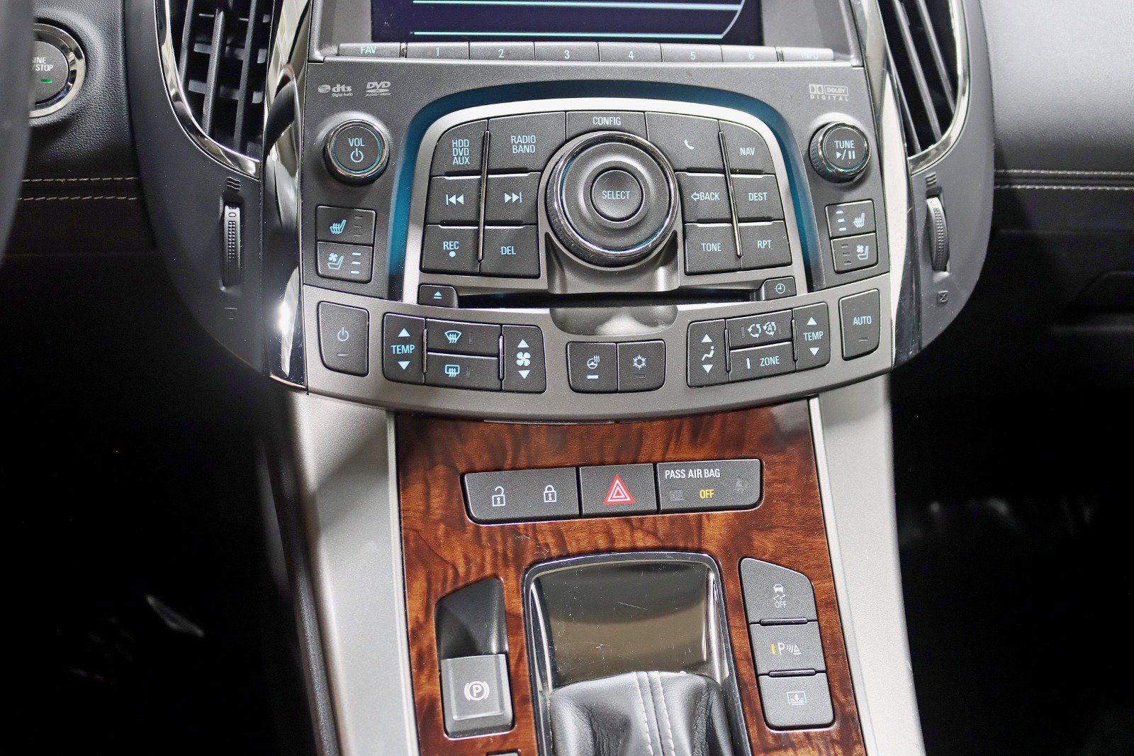 Used 2012 Buick LaCrosse Touring FWD image 22