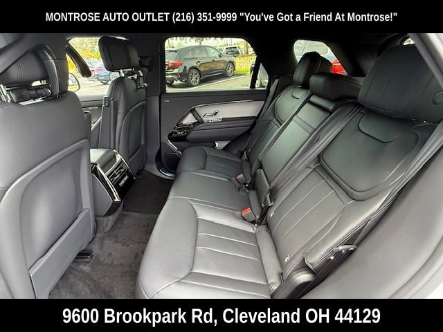 New 2025 Land Rover Range Rover Sport Dynamic SE image 14