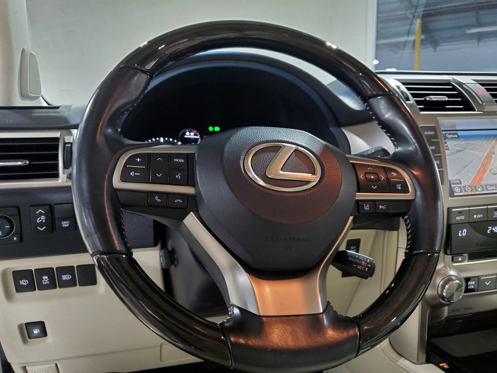 Used 2020 Lexus GX 460 Premium w/ Premium Package AWD/4WD image 29