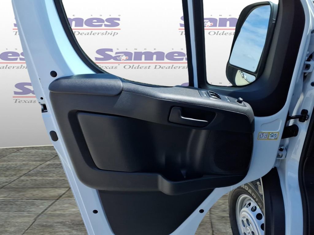New 2026 RAM ProMaster 2500 w/ Convenience Group image 9