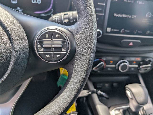 Used 2023 Kia Soul LX w/ LX Technology Package FWD image 17