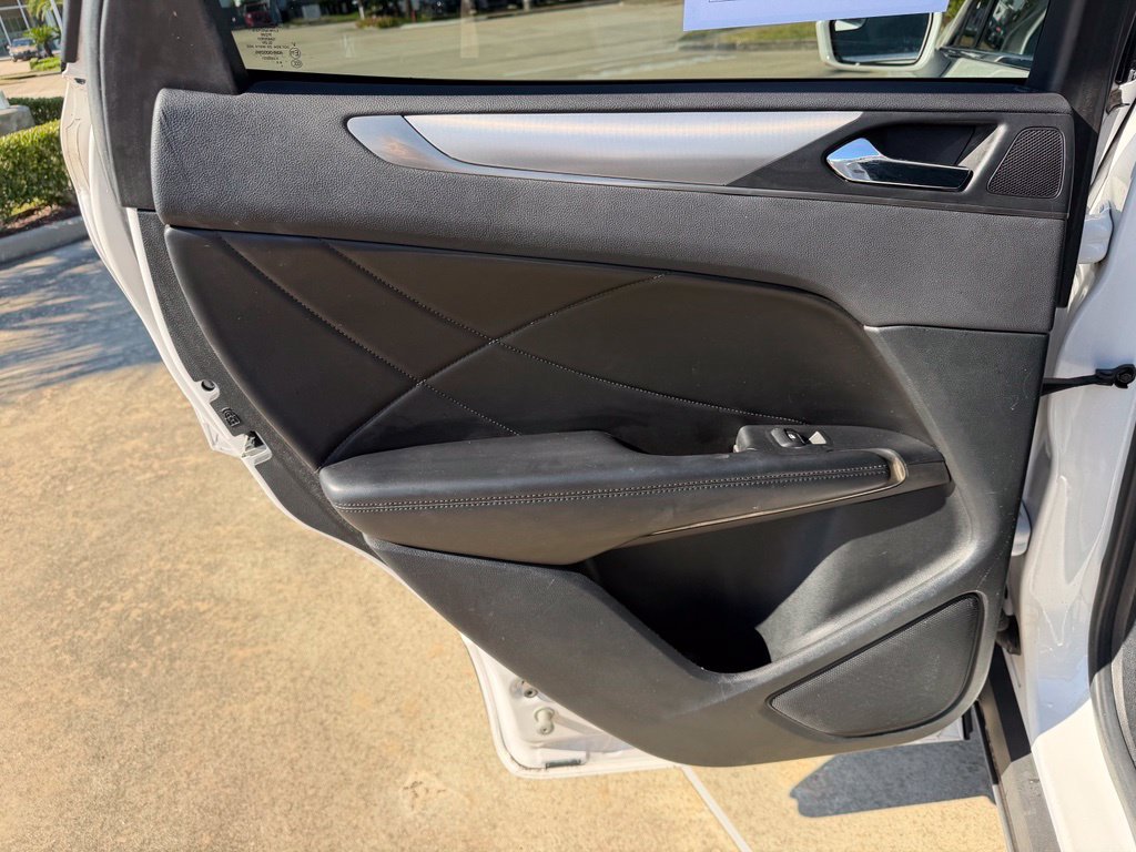 Used 2016 Lincoln MKC Premiere FWD image 14