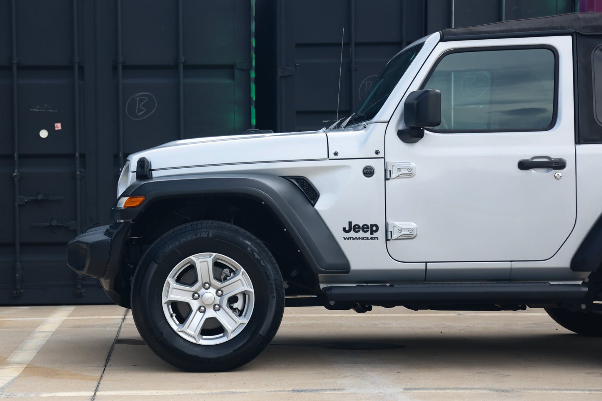 Used 2022 Jeep Wrangler Sport AWD/4WD image 26