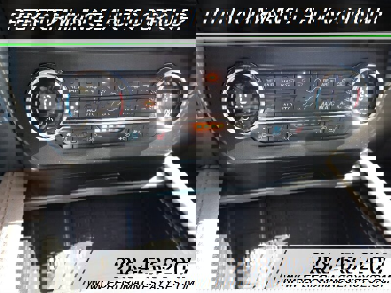 Used 2020 Ford Expedition Max XLT w/ Equipment Group 202A image 24