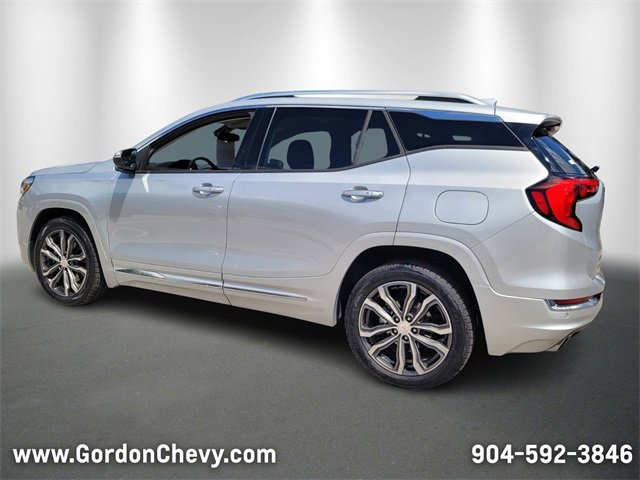 Used 2020 GMC Terrain Denali w/ Denali Premium Package image 3