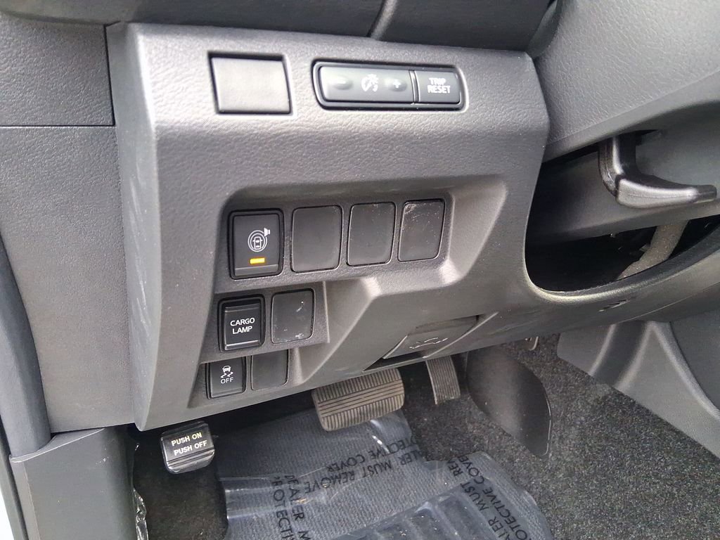 New 2026 Nissan Frontier SV image 17