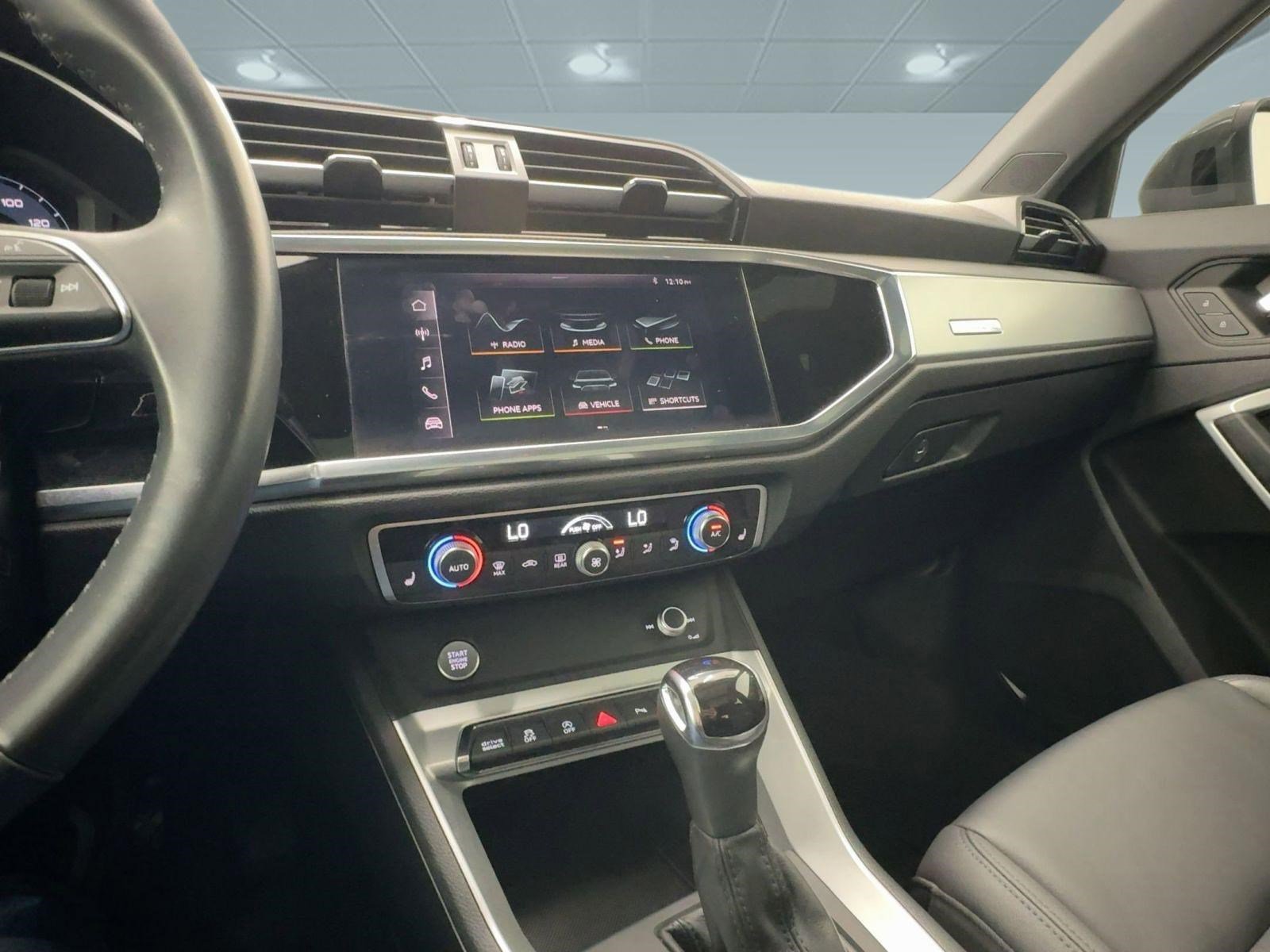 Used 2020 Audi Q3 2.0T Premium w/ Convenience Package image 24