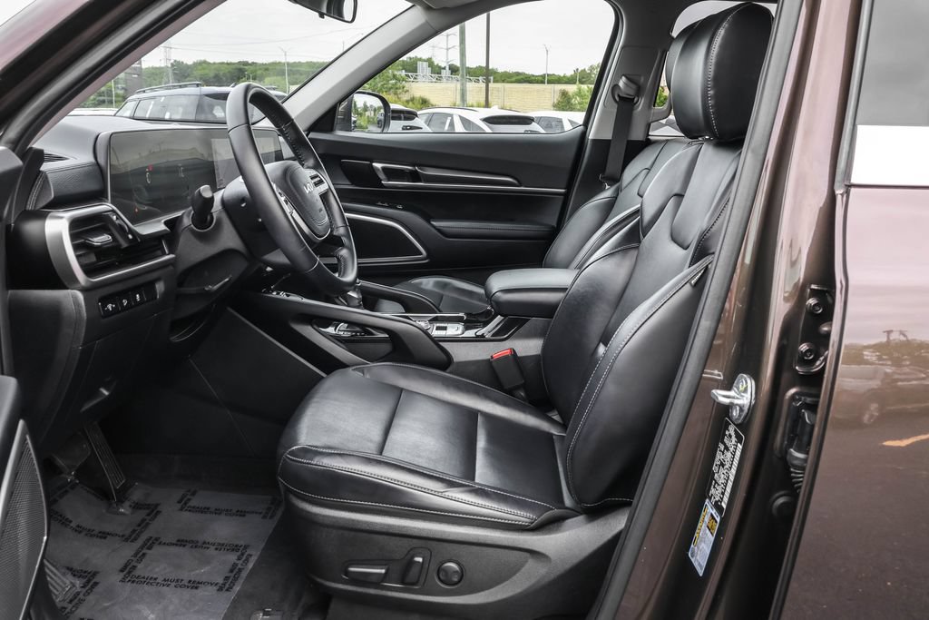 Used 2024 Kia Telluride S w/ S Sunroof Package AWD/4WD image 5