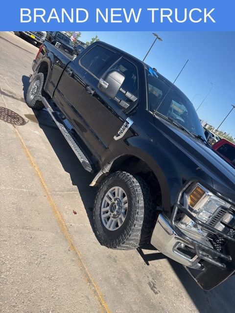 Used 2018 Ford F250 XLT w/ XLT Value Package AWD/4WD image 3