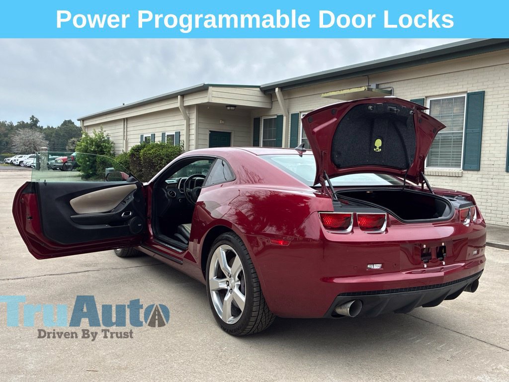 Used 2010 Chevrolet Camaro SS w/ RS Package RWD image 15
