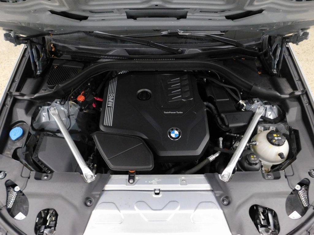 Used 2023 BMW X4 xDrive30i image 11