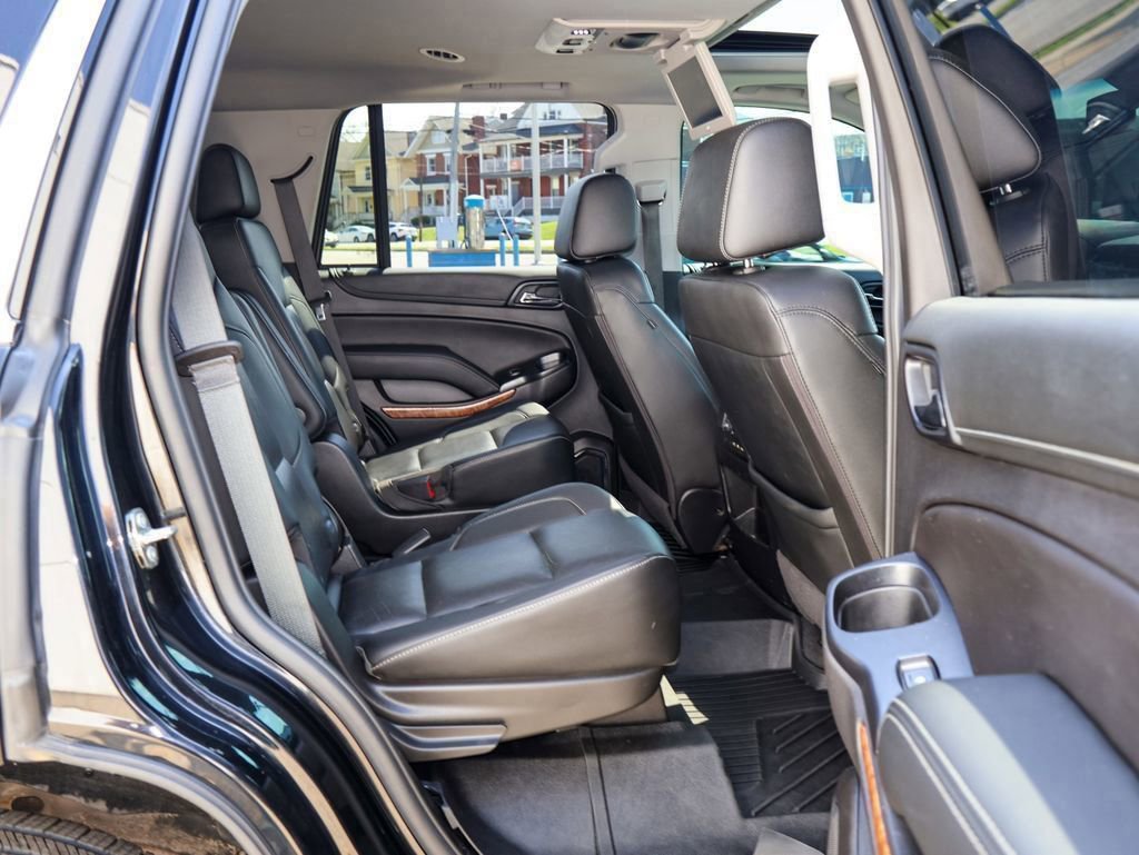 Used 2020 Chevrolet Tahoe Premier w/ Premier 6.2L Value Package image 36