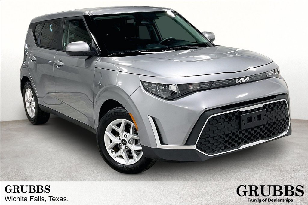 Used 2025 Kia Soul LX w/ LX Technology Package
