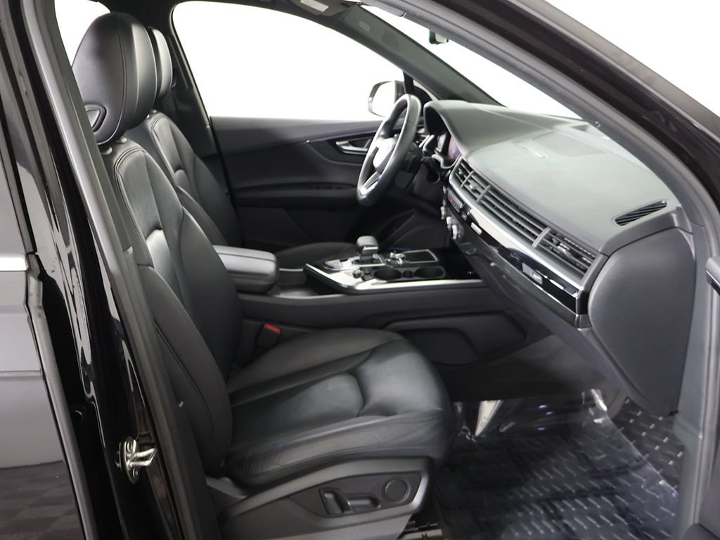 Used 2018 Audi Q7 3.0T Premium Plus AWD/4WD image 37