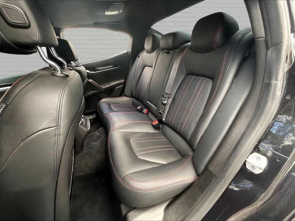 Used 2021 Maserati Ghibli S RWD image 19