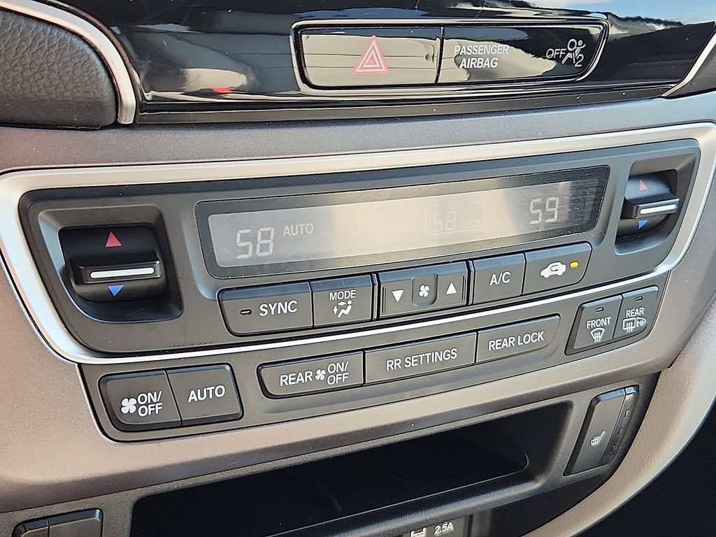 Used 2021 Honda Pilot Special Edition image 12