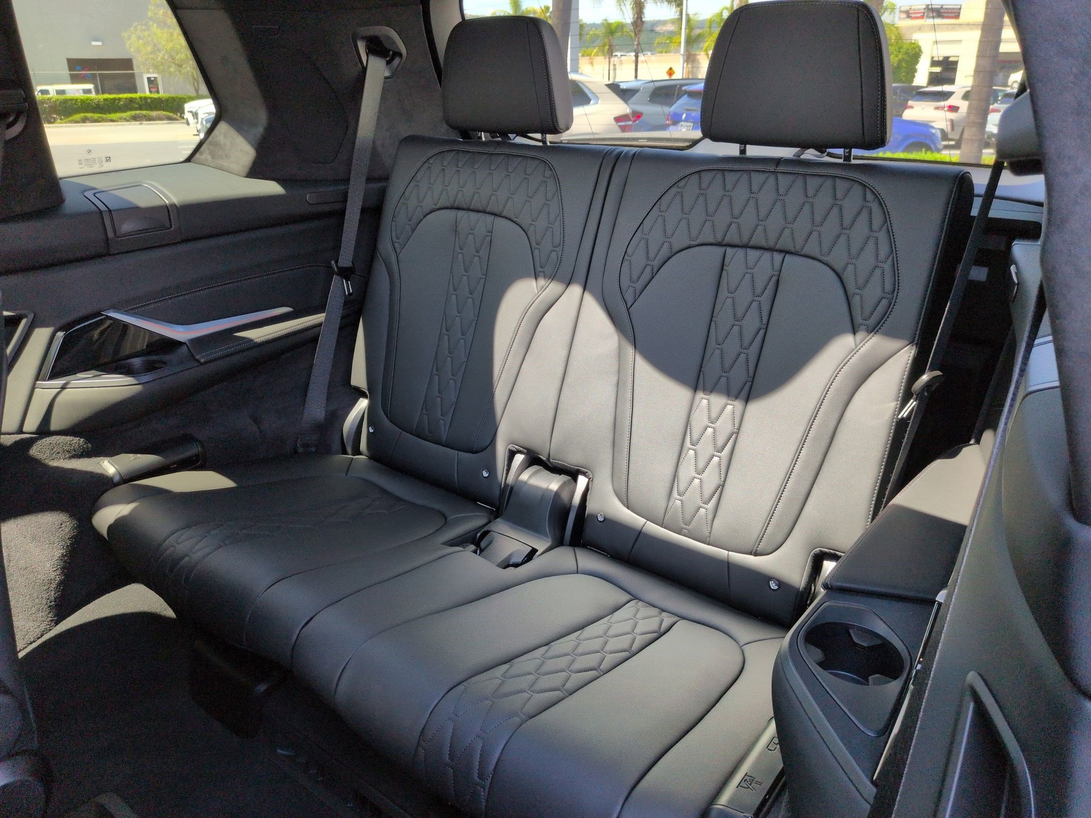 Used 2025 BMW X7 M60i AWD/4WD image 32
