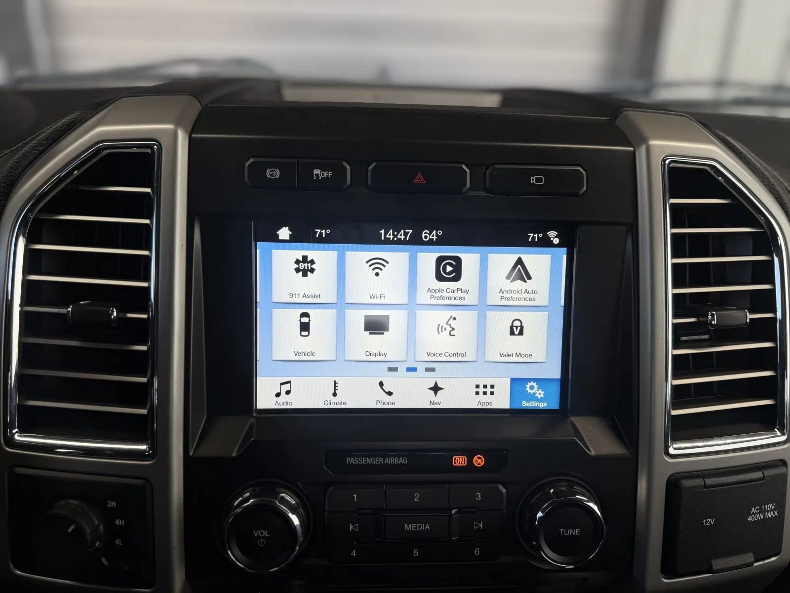 Used 2017 Ford F350 Lariat w/ Lariat Ultimate Package image 32