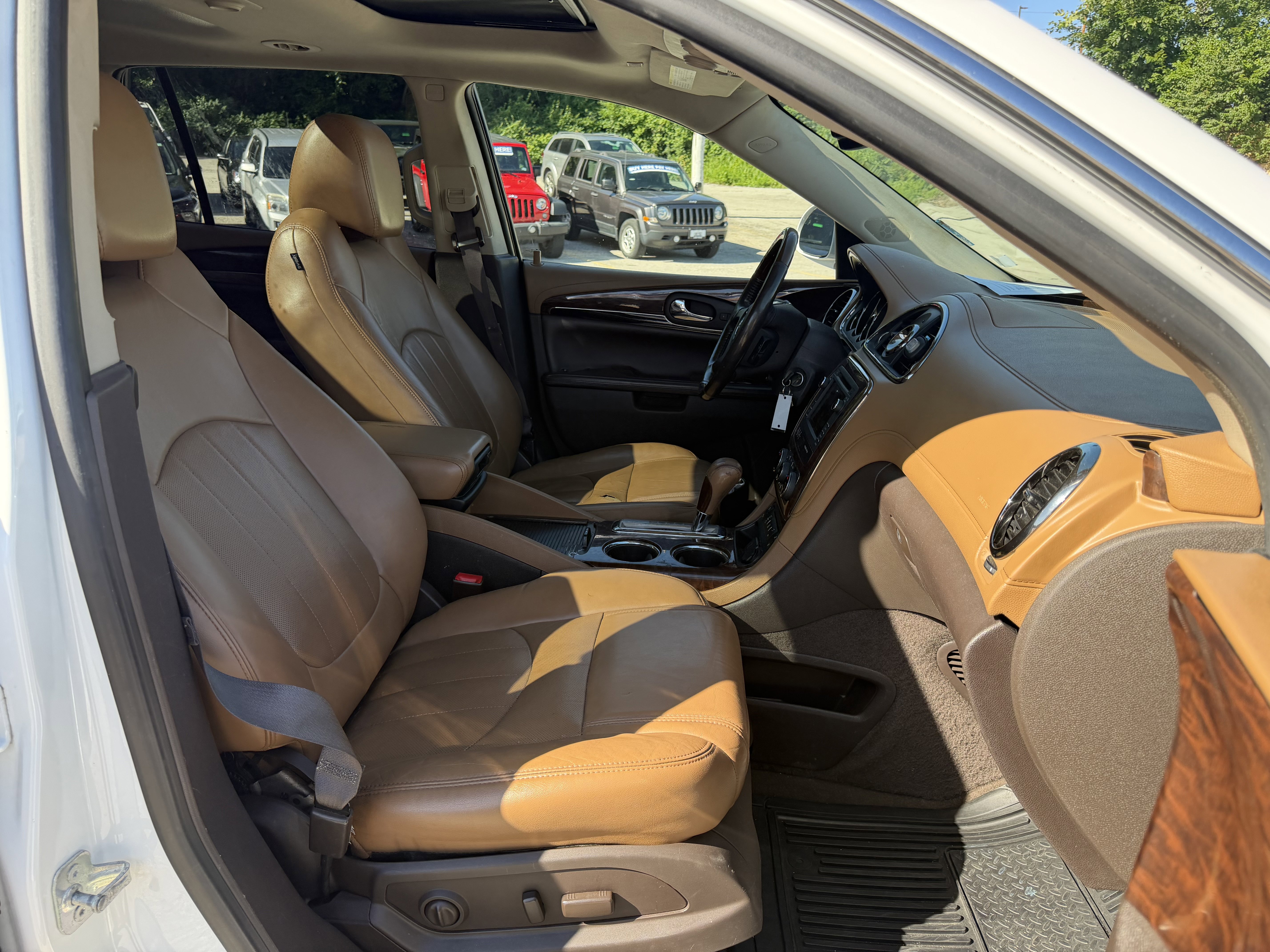 Used 2017 Buick Enclave Leather FWD image 11