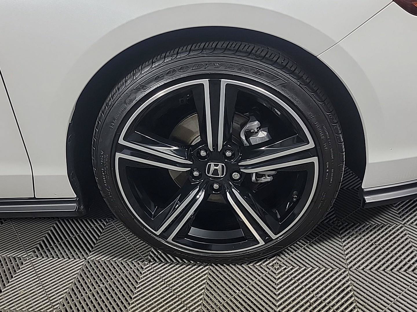 Certified 2026 Honda Accord SE image 3