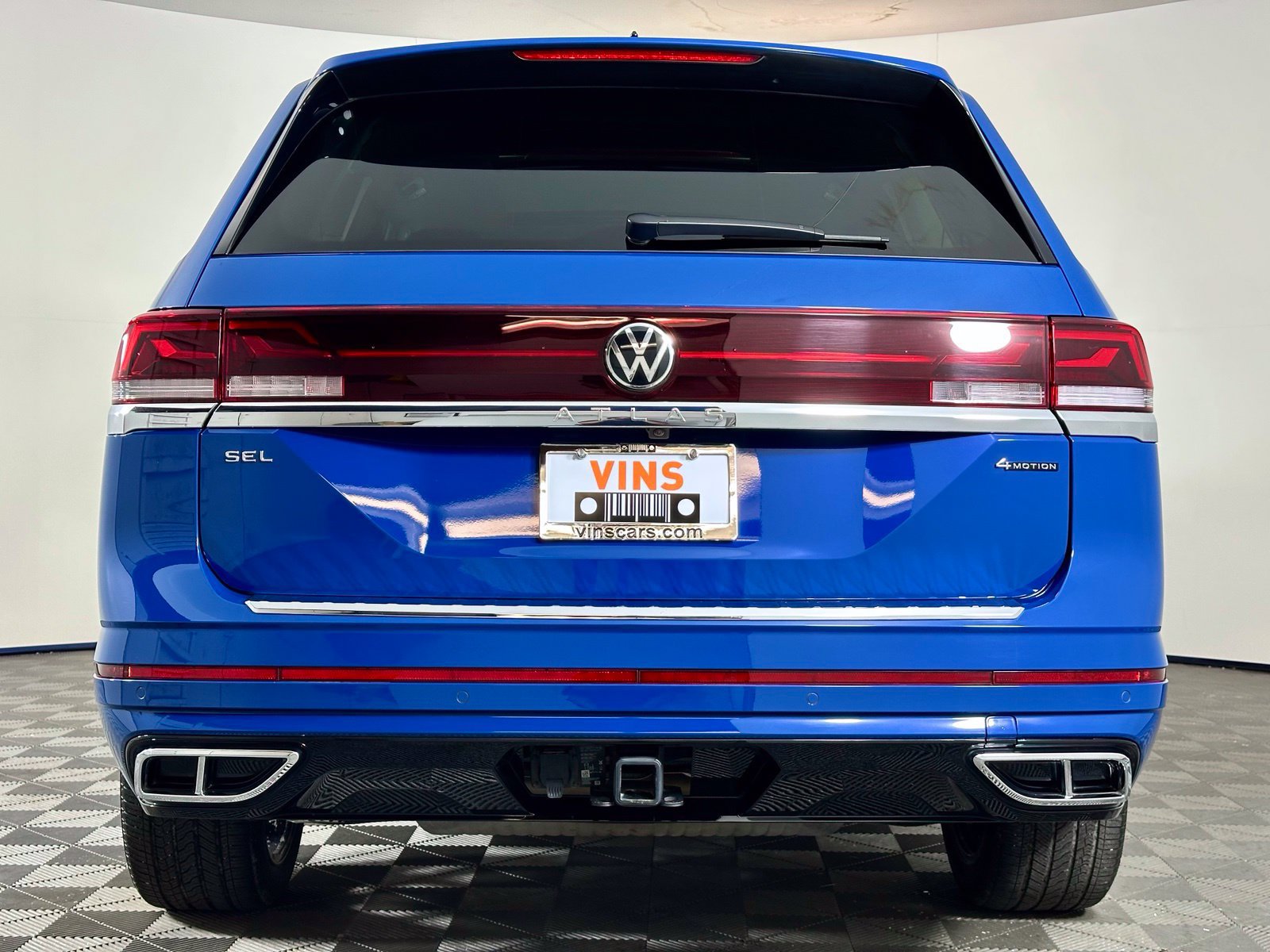 Used 2025 Volkswagen Atlas SEL Premium R-Line AWD/4WD image 24