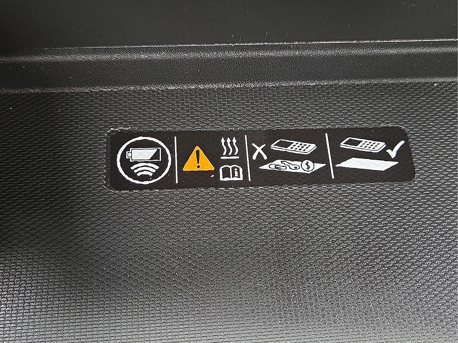 New 2026 Chevrolet Suburban LT w/ LPO, Dark Essentials Package image 19