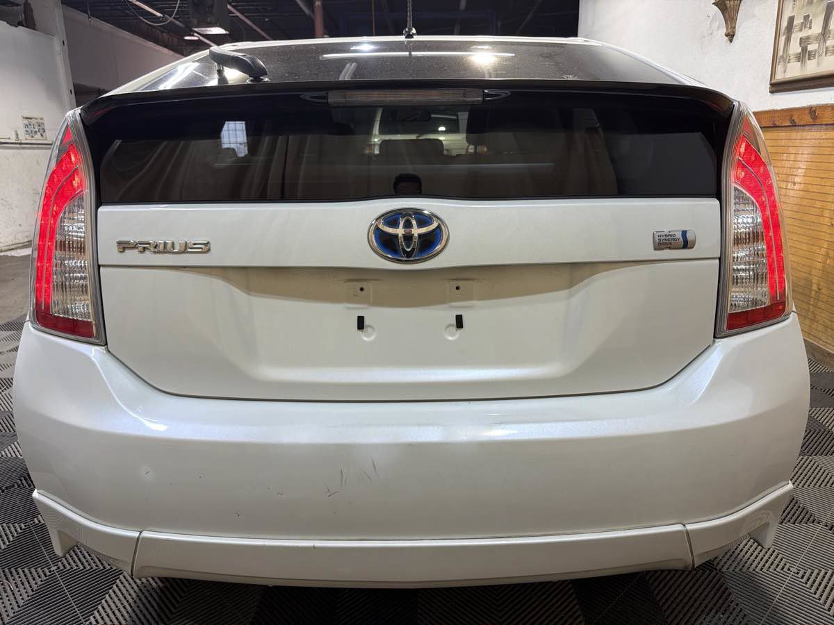 Used 2012 Toyota Prius Two FWD image 4