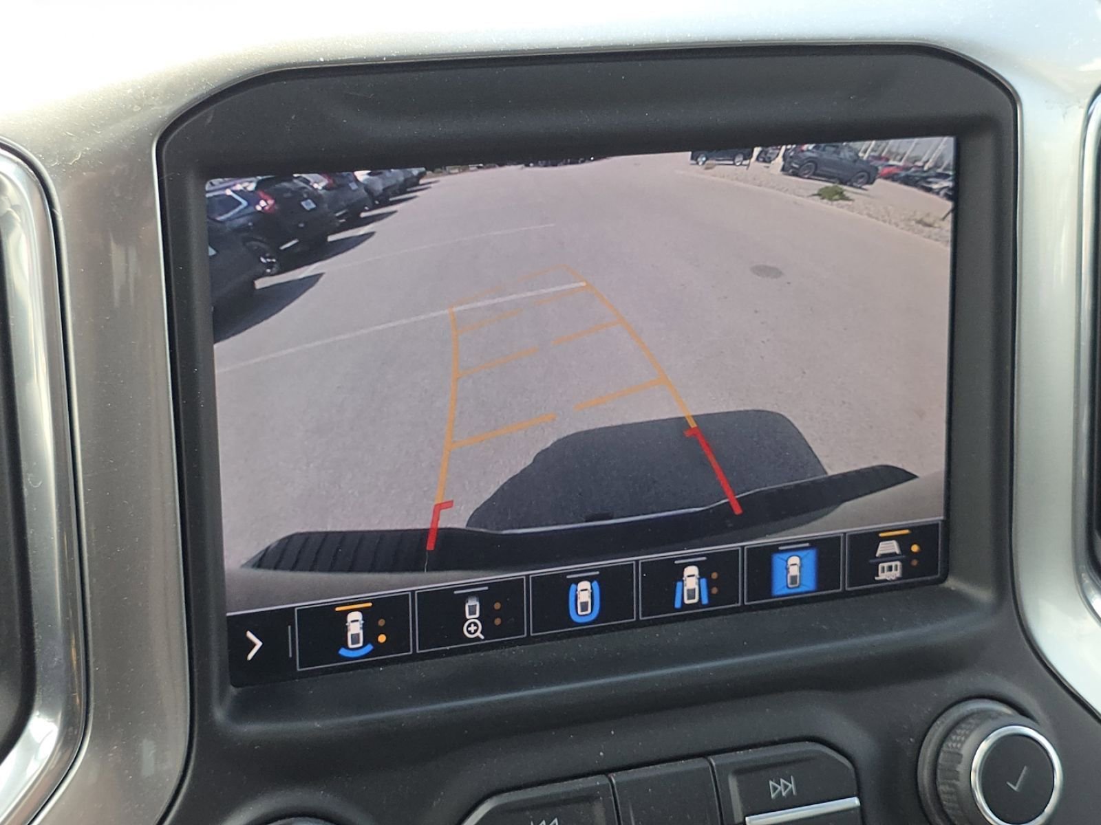 Used 2020 Chevrolet Silverado 2500 LTZ w/ LTZ Plus Package AWD/4WD image 6