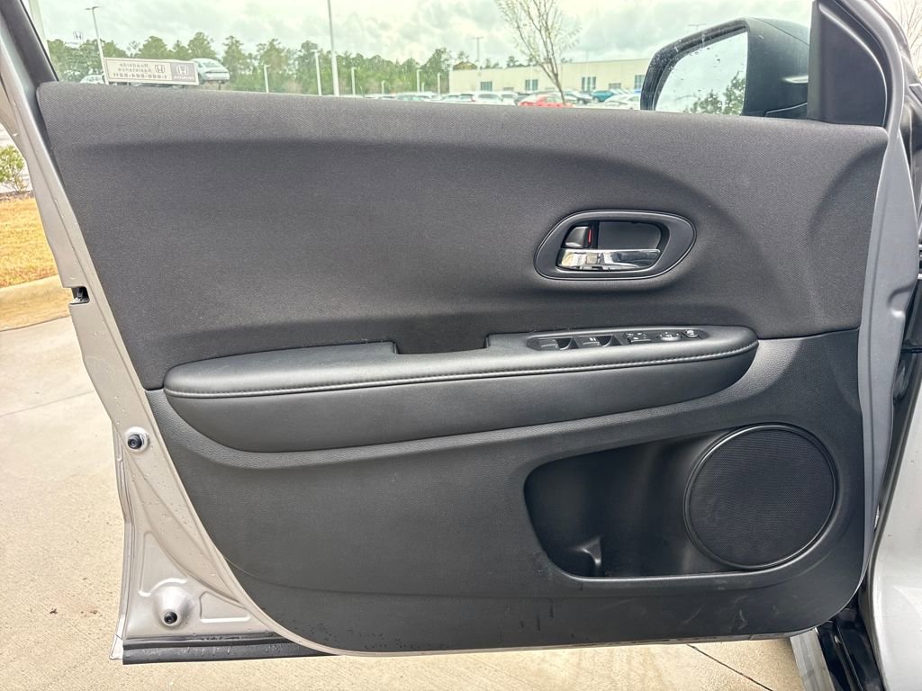 Used 2020 Honda HR-V Sport image 14