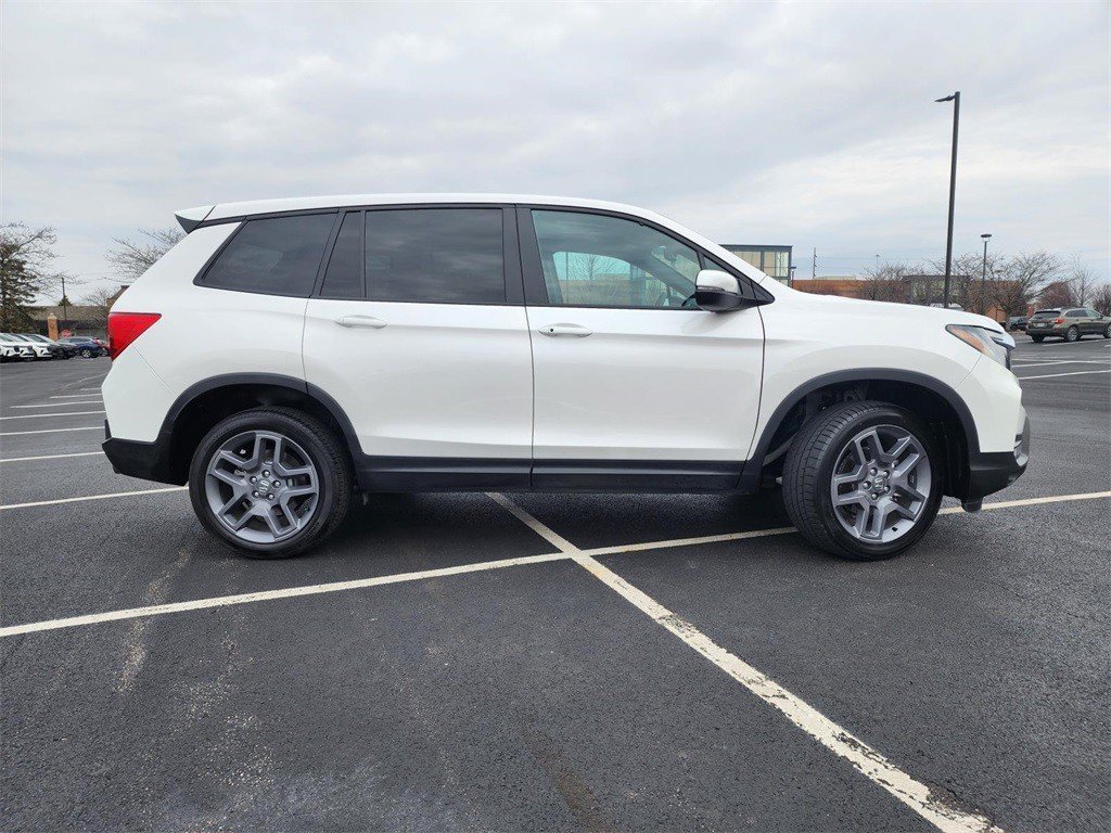 Used 2023 Honda Passport EX-L image 17