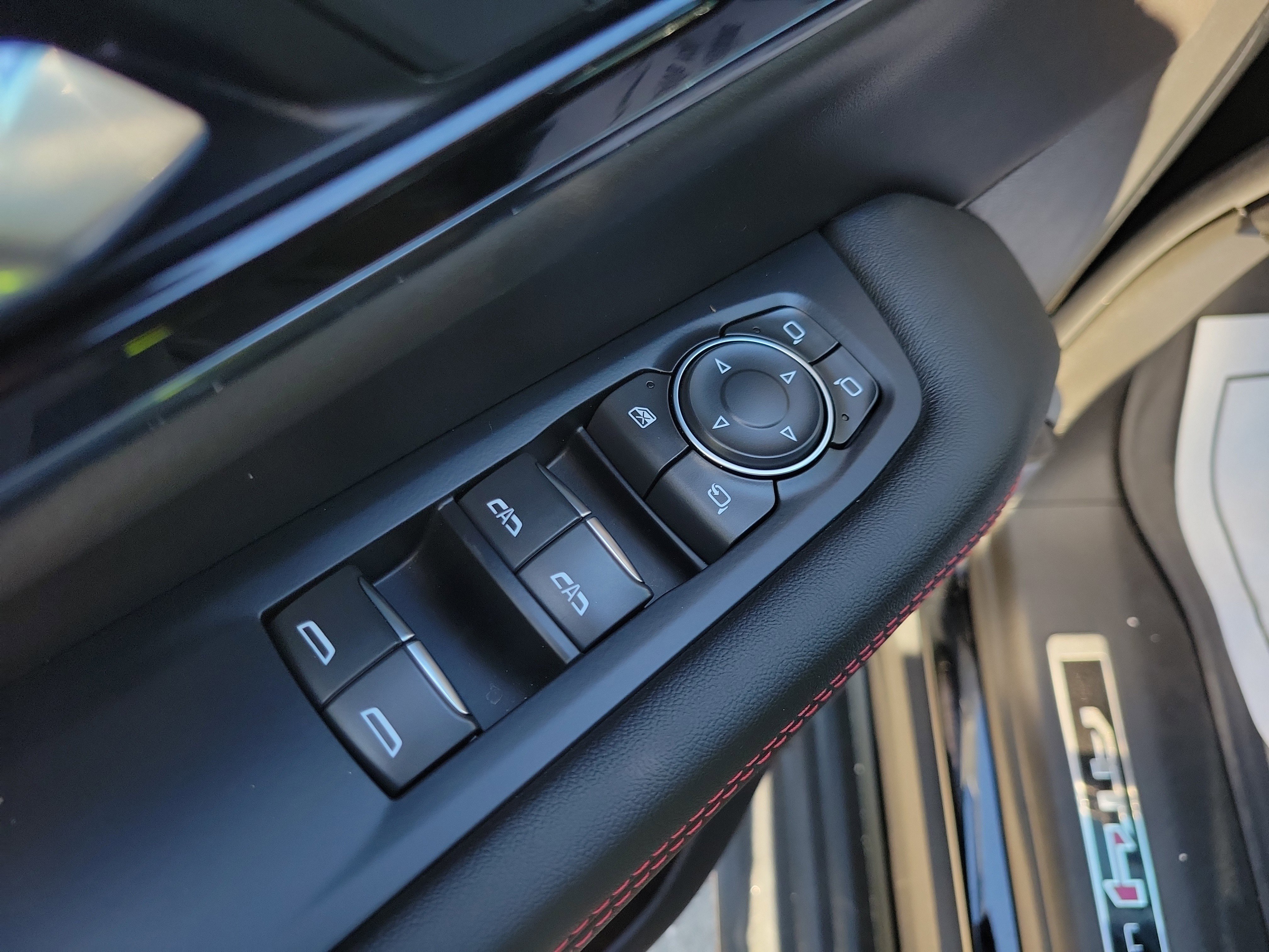 Certified 2025 GMC Yukon AT4 Ultimate image 17