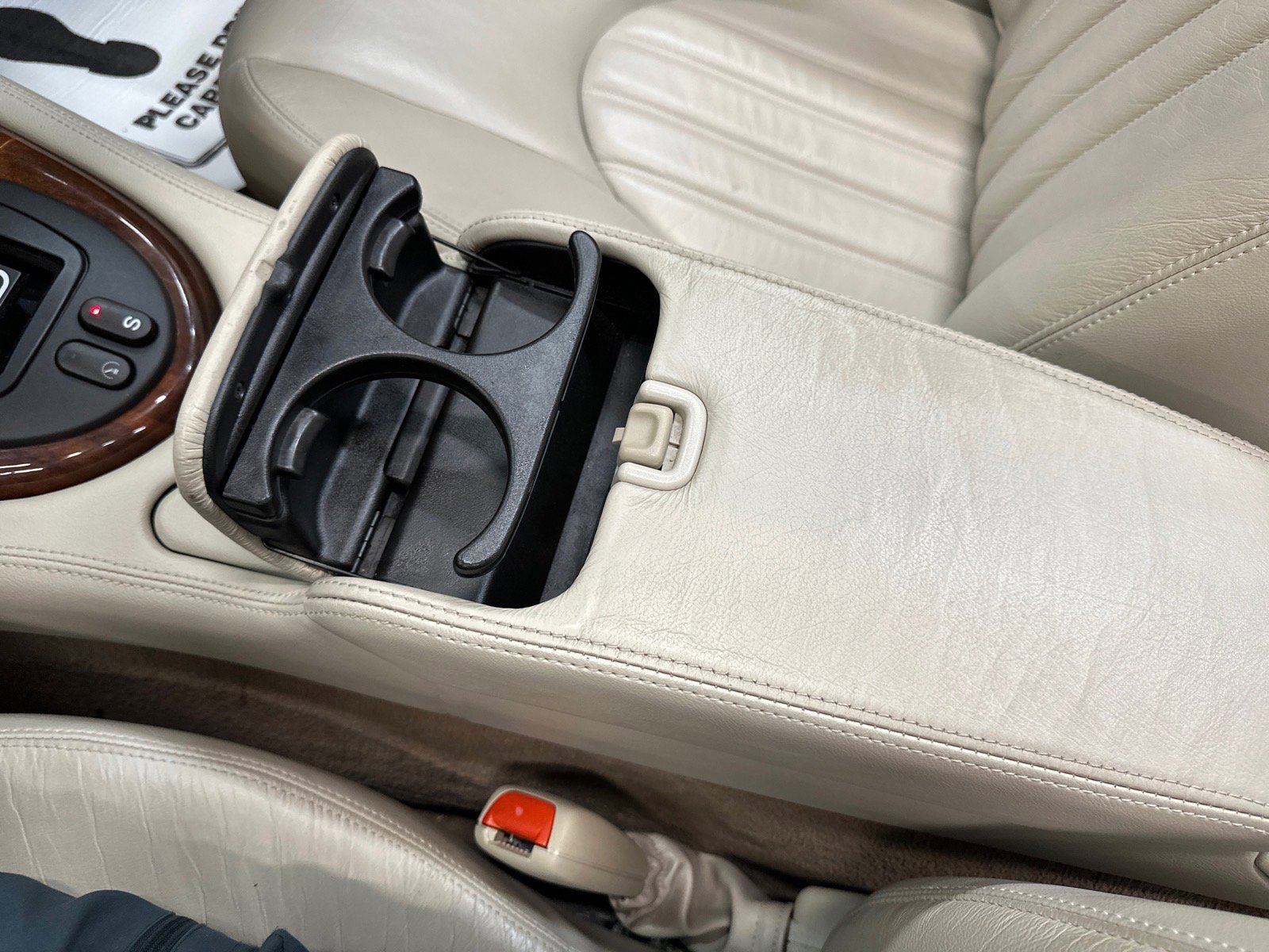 Used 2001 Jaguar XK8 Convertible image 44