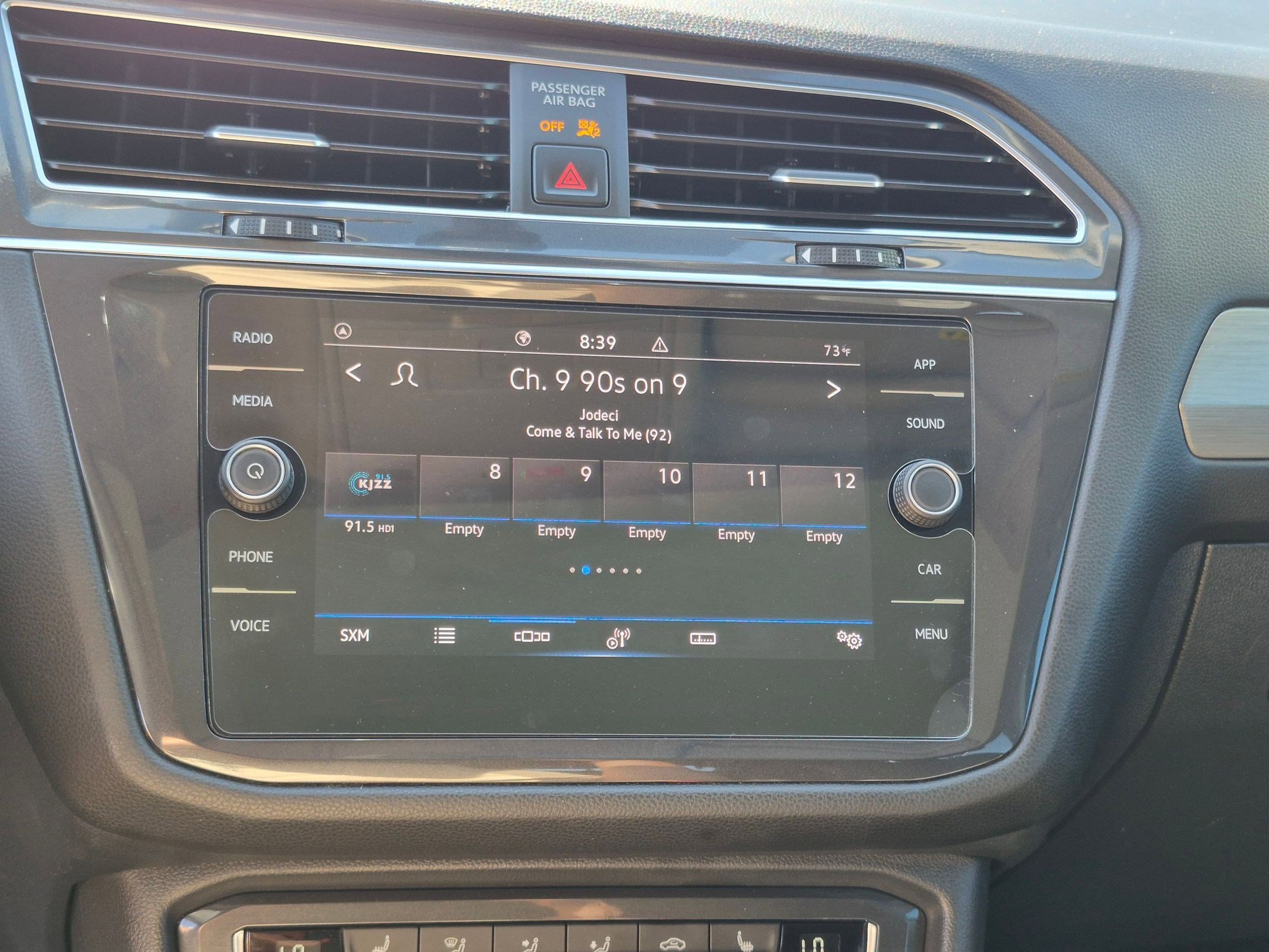 Used 2021 Volkswagen Tiguan SE w/ Panoramic Sunroof Package FWD image 18