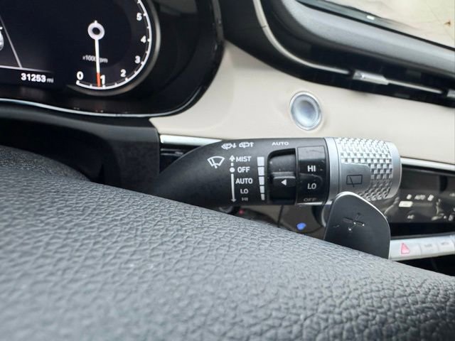 Certified 2023 Genesis GV70 2.5T image 28