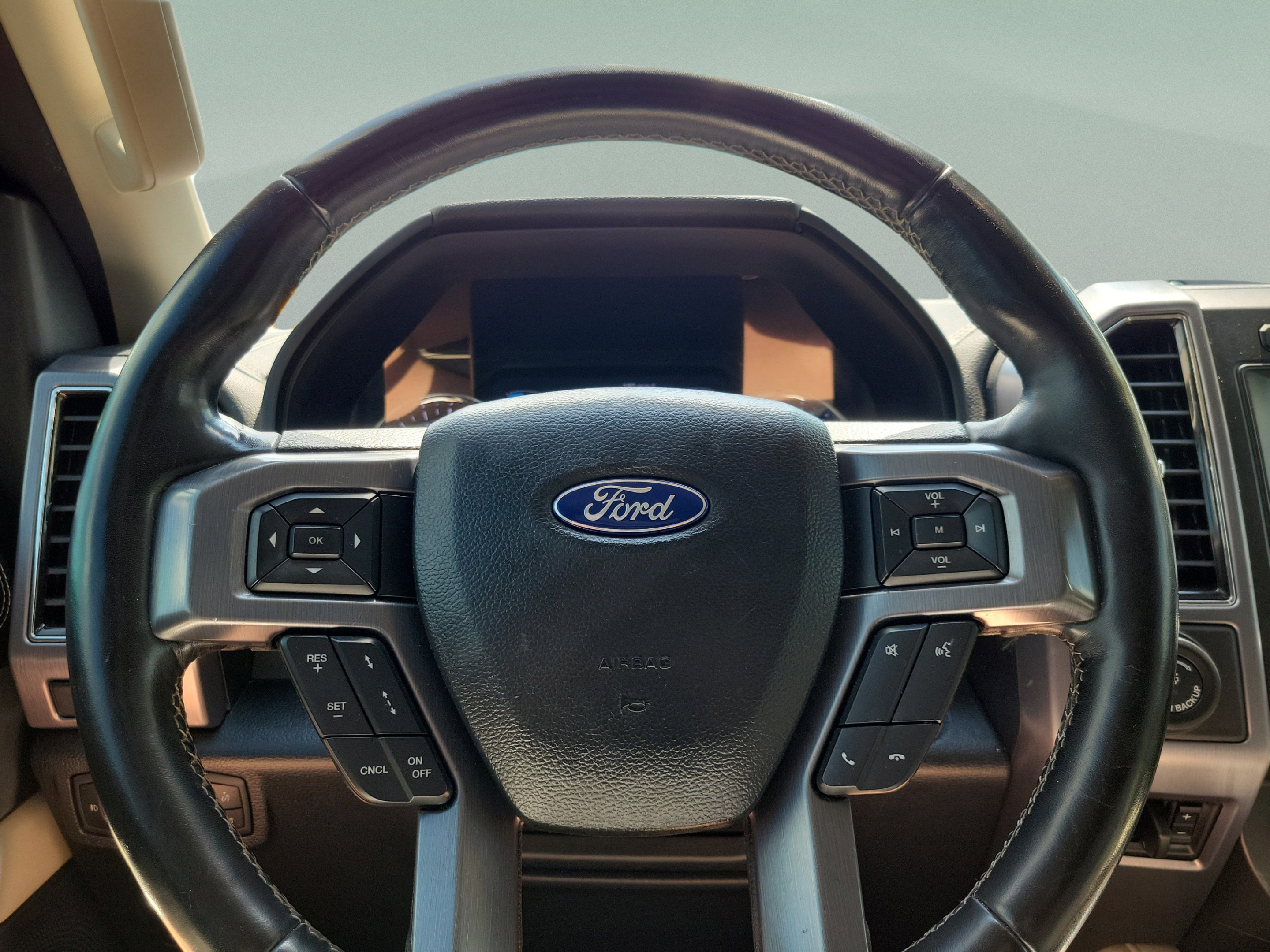 Used 2019 Ford Expedition Platinum RWD image 20