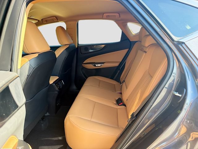 Used 2025 Lexus NX 250 FWD w/ Towing Package (2000 Lbs) image 20