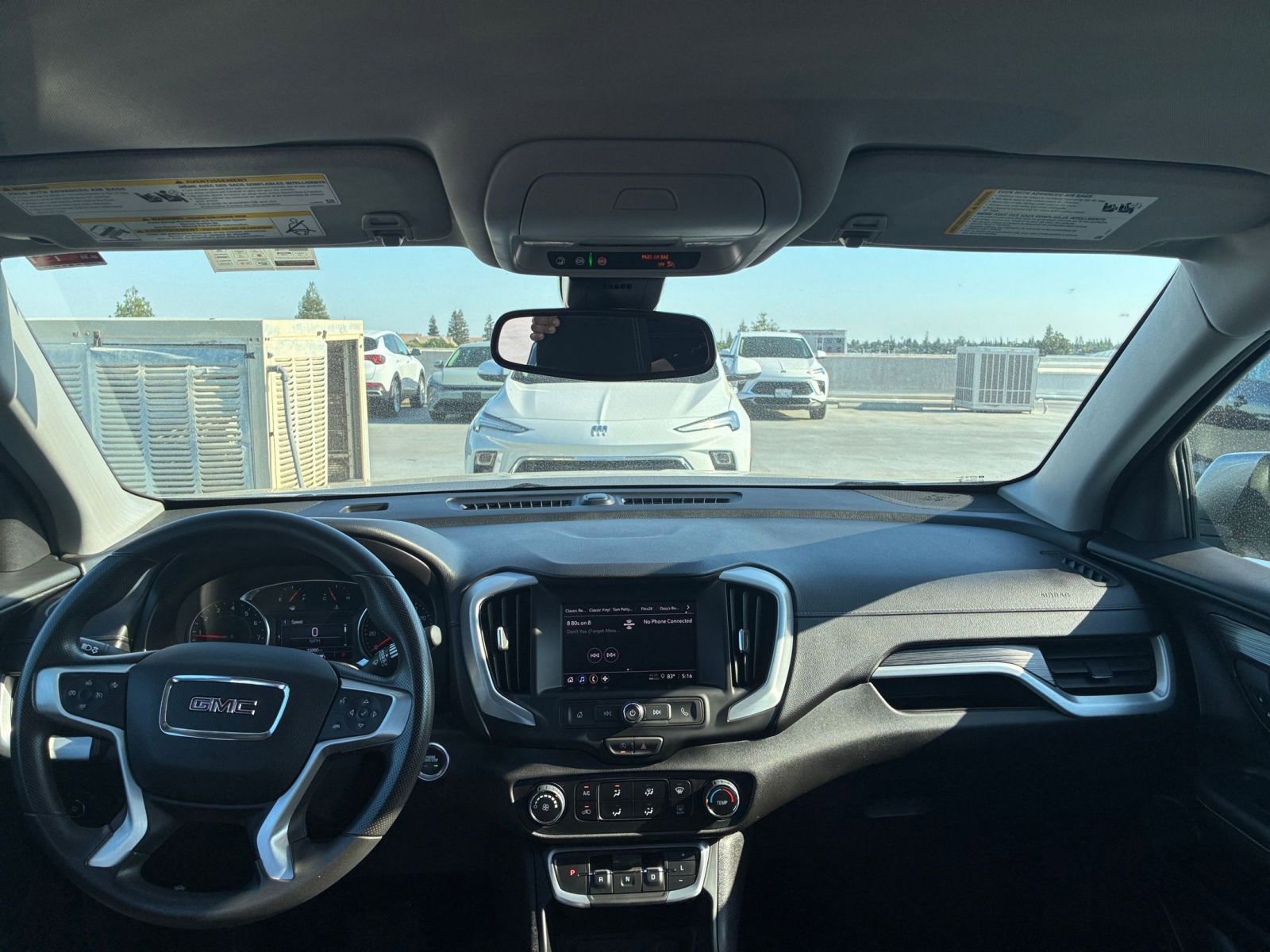 Used 2024 GMC Terrain SLE FWD image 32