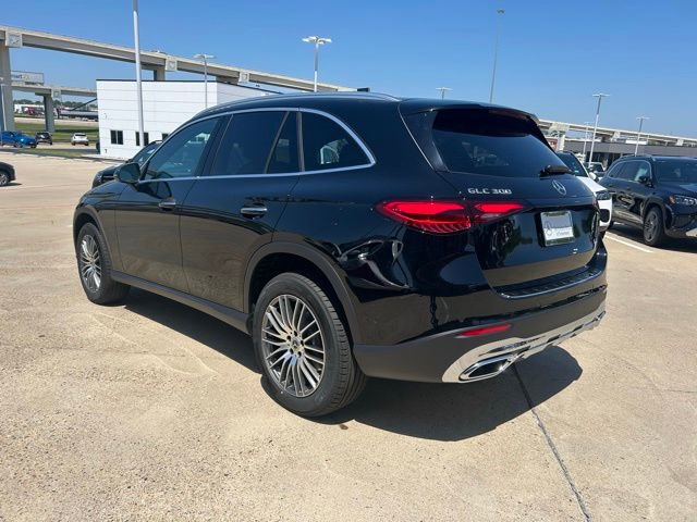 Used 2025 Mercedes-Benz GLC 300 image 5
