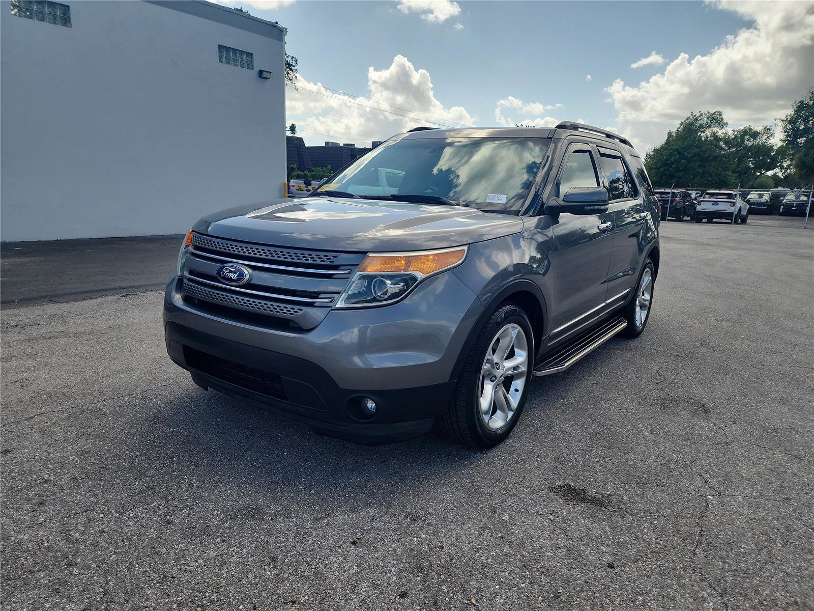 Used 2014 Ford Explorer Limited image 3