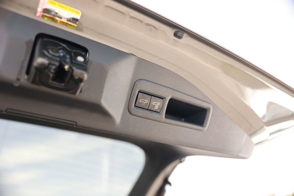 Used 2023 Toyota bZ4X Limited image 38