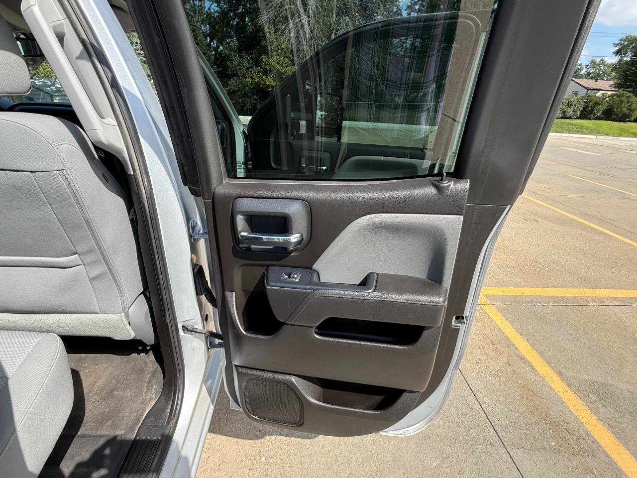 Used 2017 Chevrolet Silverado 1500 W/T AWD/4WD image 26