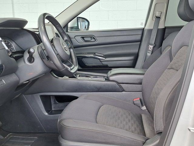 Used 2023 Nissan Pathfinder SV FWD image 24