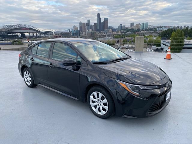 Used 2024 Toyota Corolla LE FWD image 27